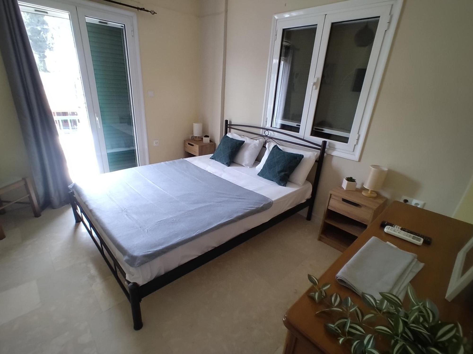 Jimmy'S Apartments Moraḯtika Luaran gambar